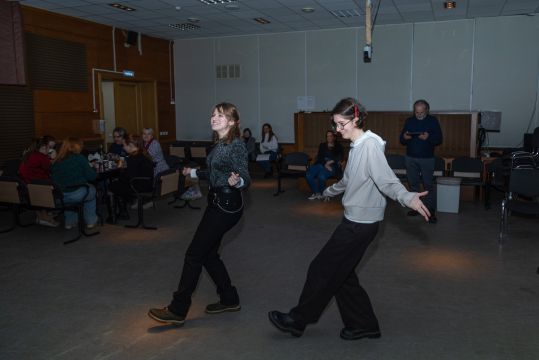 На студенческой волне