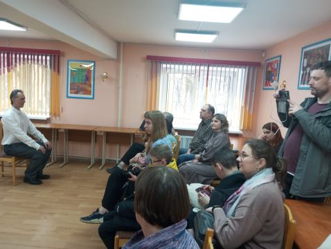 🌟 Литературно-музыкальная композиция «Записки юного врача»  Михаила Булгакова покорила читателей библиотеки № 43! 🌟