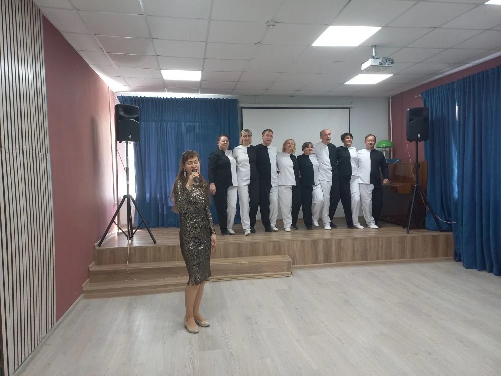 «Здравствуй, лето!»:  в Муроме с успехом прошёл концерт эстрадного коллектива КСРК ВОС «Шоу-группа премьер»